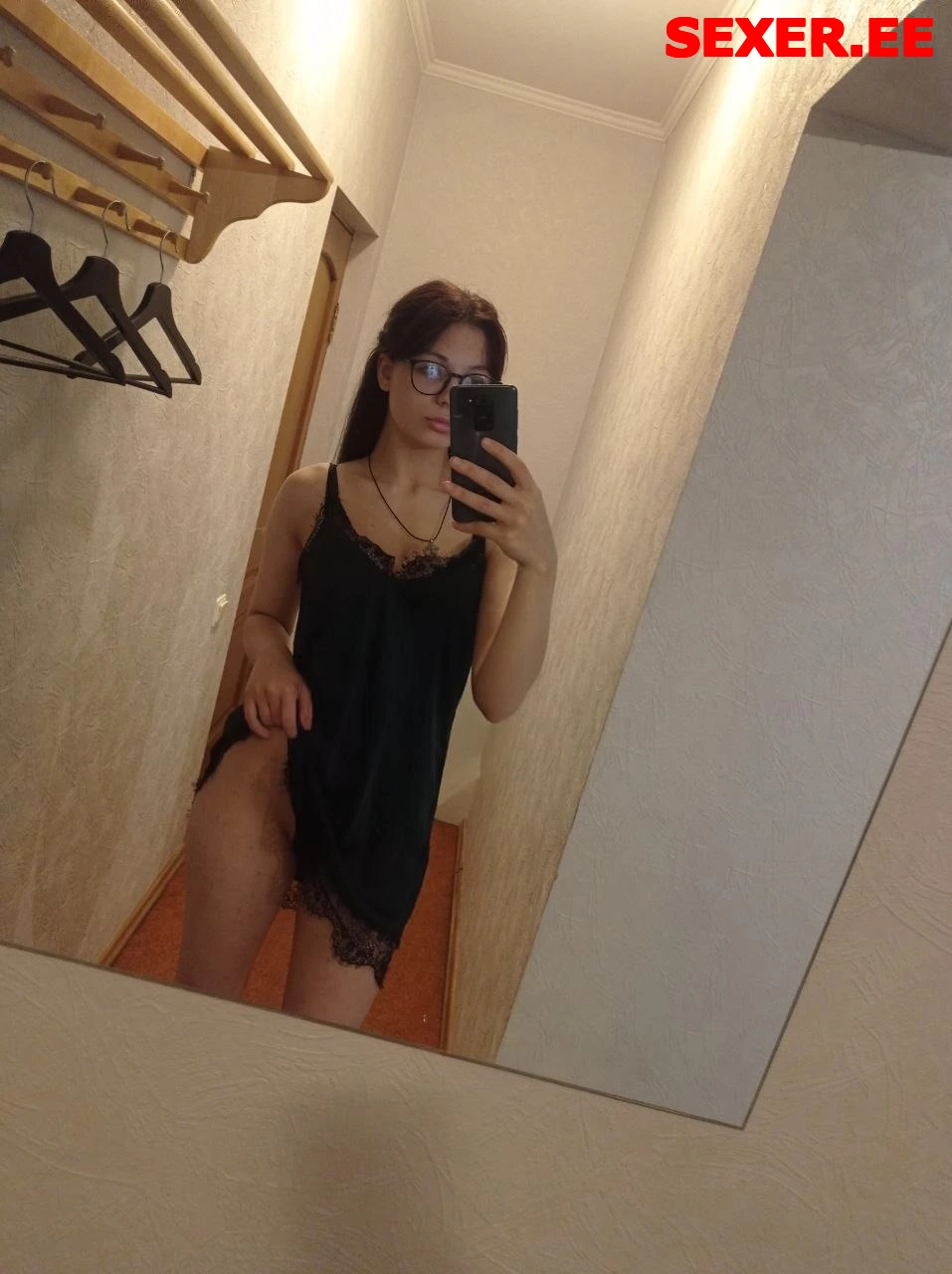 Lina Escort 18 yo