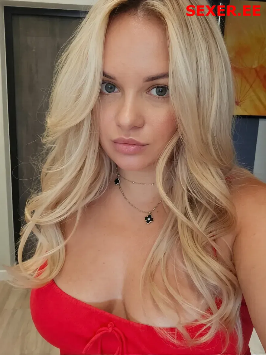 LILY ANAL SEX