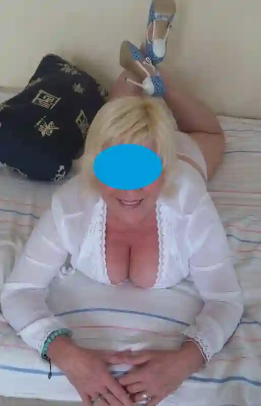 sexy escort Inga in TALLINN offering a massage and sex date, find your sex dreams with Inga