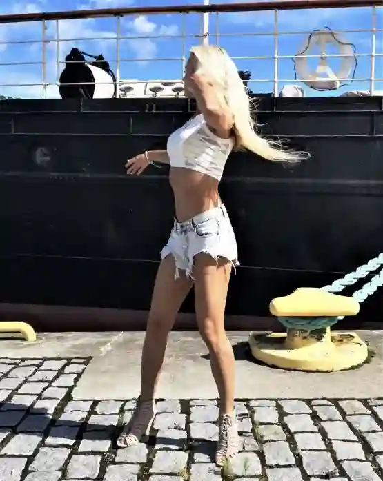 sexy escort Cleopatra in TALLINN offering a massage and sex date, find your sex dreams with Cleopatra