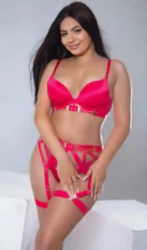 sexy escort Wendy in TALLINN offering a massage and sex date, find your sex dreams with Wendy