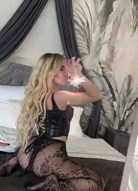 escort Vika intiimteenused PÄRNU tutvumiskuulutused ja sekskohtingud sinule