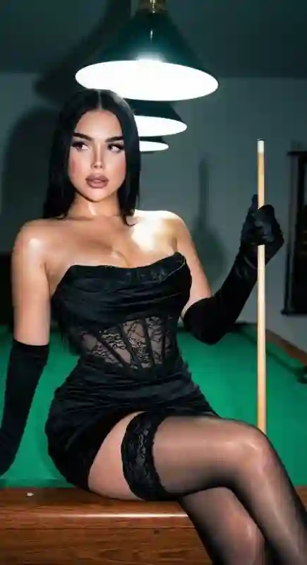escort Dimitra  intiimteenused TALLINN tutvumiskuulutused ja sekskohtingud sinule