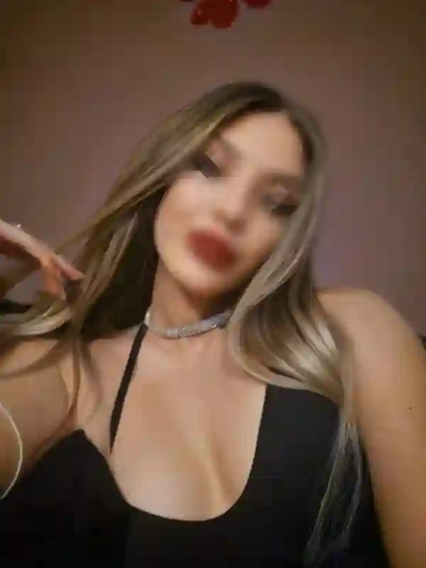 escort Lucy intiimteenused TALLINN tutvumiskuulutused ja sekskohtingud sinule