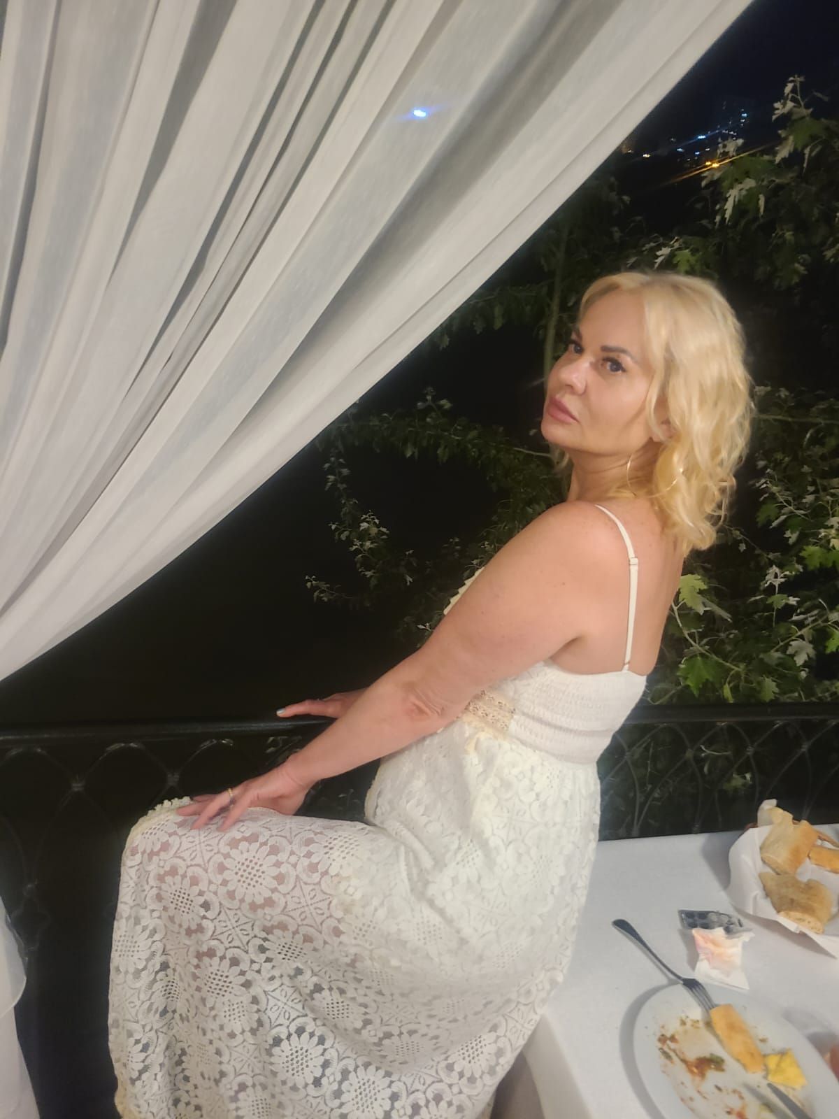 sexy escort Milena in TALLINN offering a massage and sex date, find your sex dreams with Milena